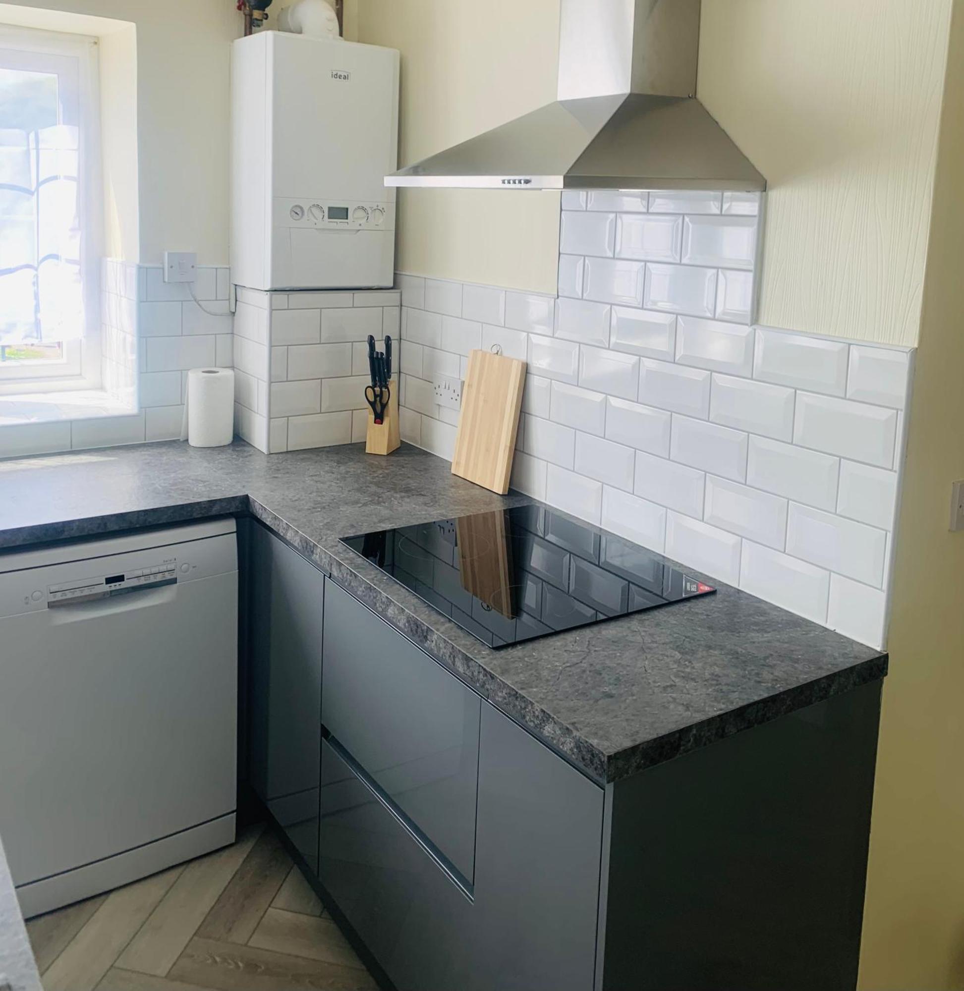 Newly Renovated, Modern 3 Bed Apartment Walmersley Eksteriør bilde