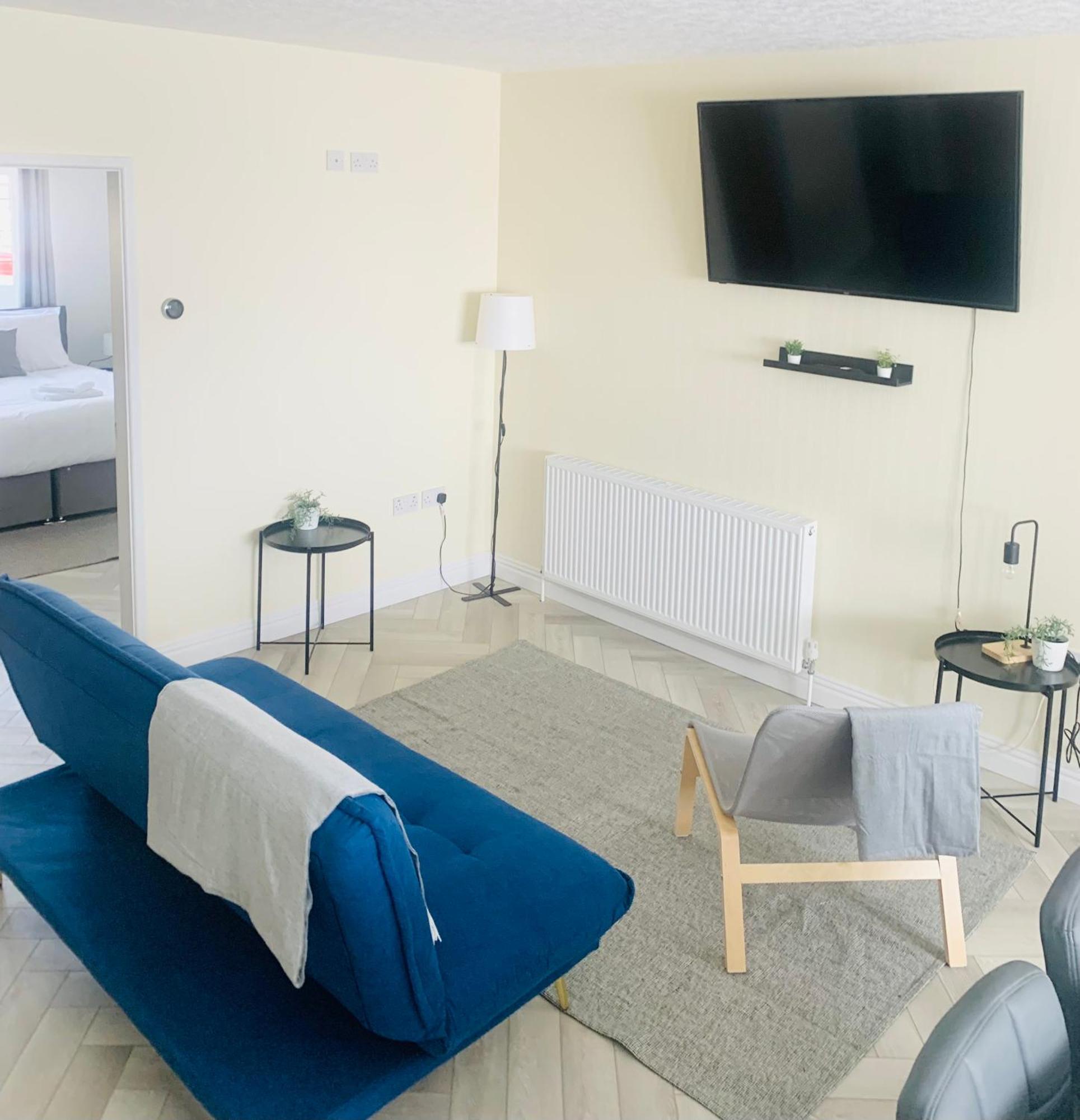 Newly Renovated, Modern 3 Bed Apartment Walmersley Eksteriør bilde